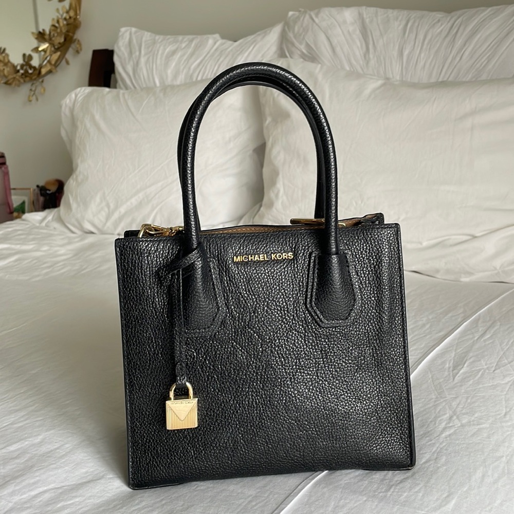 Michael kors mini bag